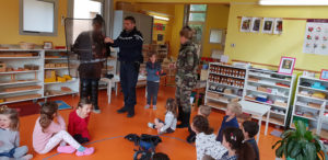 La gendarmerie d'Antibes et l'école Montessori d'Antibes